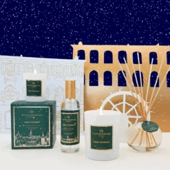 Parfum D'Intérieur Sapin Enchanté 100ml 7 Parfum D'Intérieur Sapin Enchanté 100ml -Aromathérapie Boutique Shooting Noel 2024 Famille CB 2